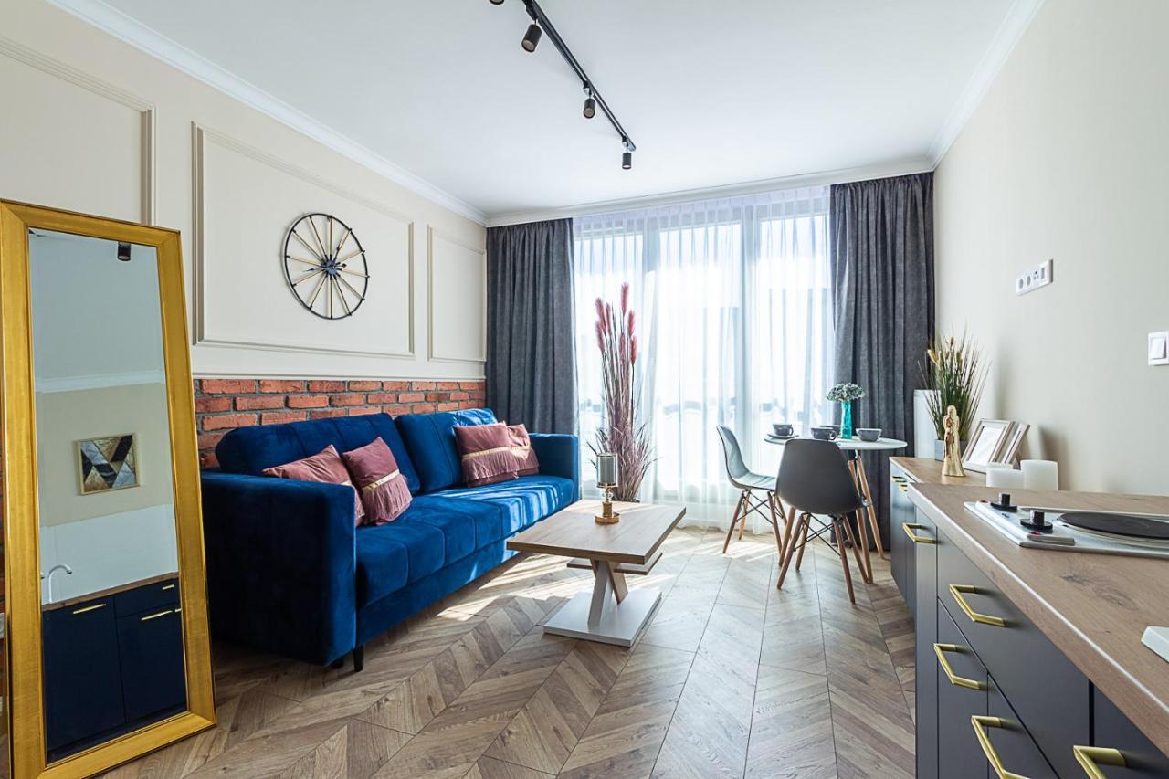 Na Debnikach - By Upstairs * Cracovia